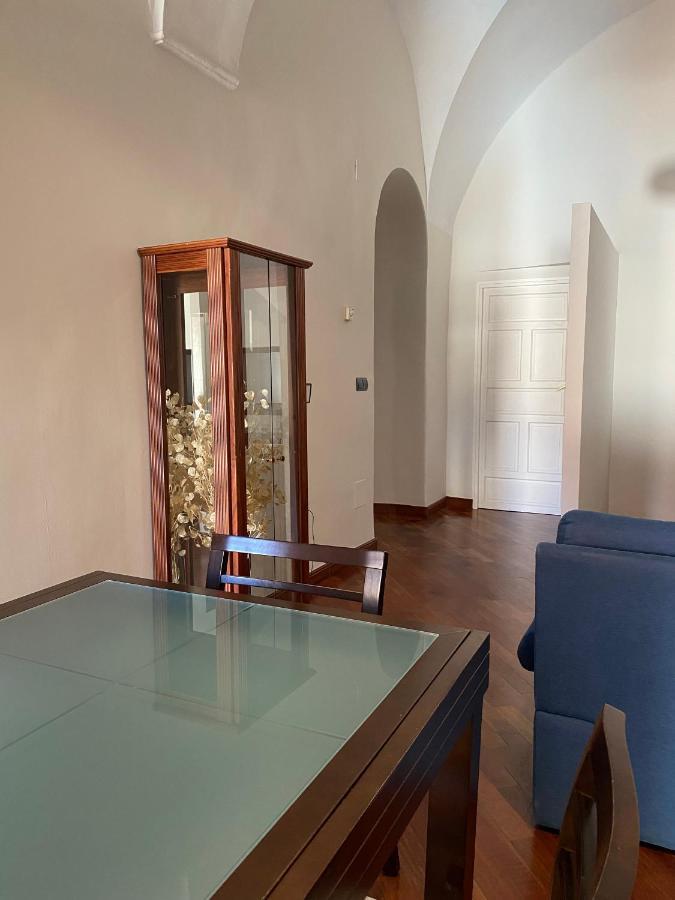 Apartamento La Almena 1 Junto A Plaza Mayor,2 Habitaciones, Parking Gratuito Caceres Luaran gambar