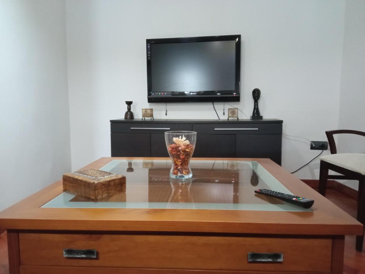 Apartamento La Almena 1 Junto A Plaza Mayor,2 Habitaciones, Parking Gratuito Caceres Luaran gambar